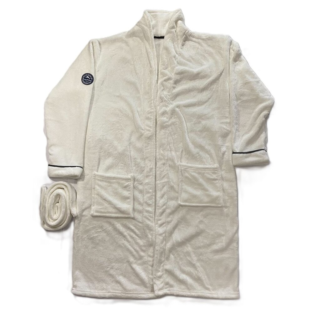 Tommy Bahama Unisex Long White Plush Robe with belt